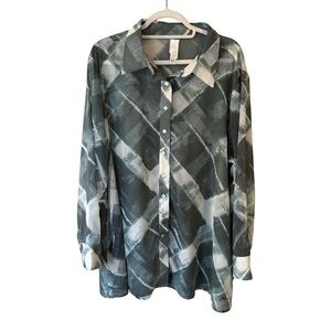 Wynne Layers Green Gray and White Sheer Plaid Shirt Size 1X Flowy Minimalist